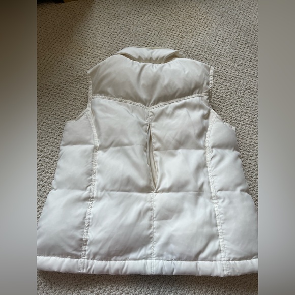 Banana Republic down vest. Size small. - Picture 6 of 6